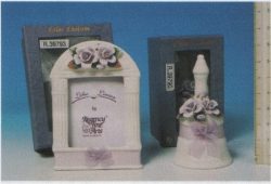 R39793 POTTERY LILAC FRAME