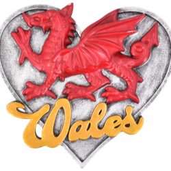 WALES DRAGON HEART METALLIC RESIN MAGNET